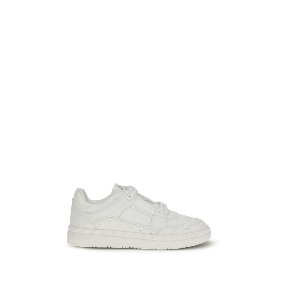 2026 New Arrival Valentino Garavani White Calf Leather Bos Taurus Low Top Sneakers