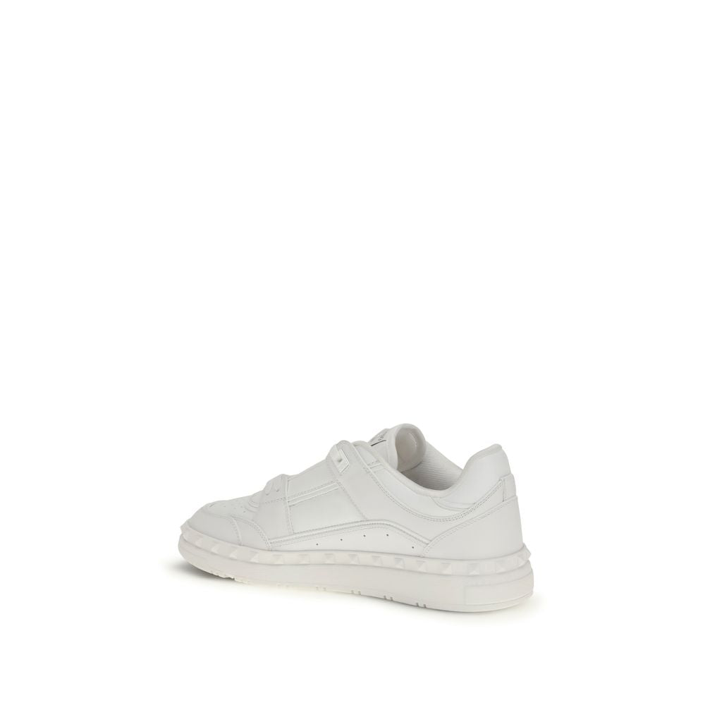 2026 New Arrival Valentino Garavani White Calf Leather Bos Taurus Low Top Sneakers