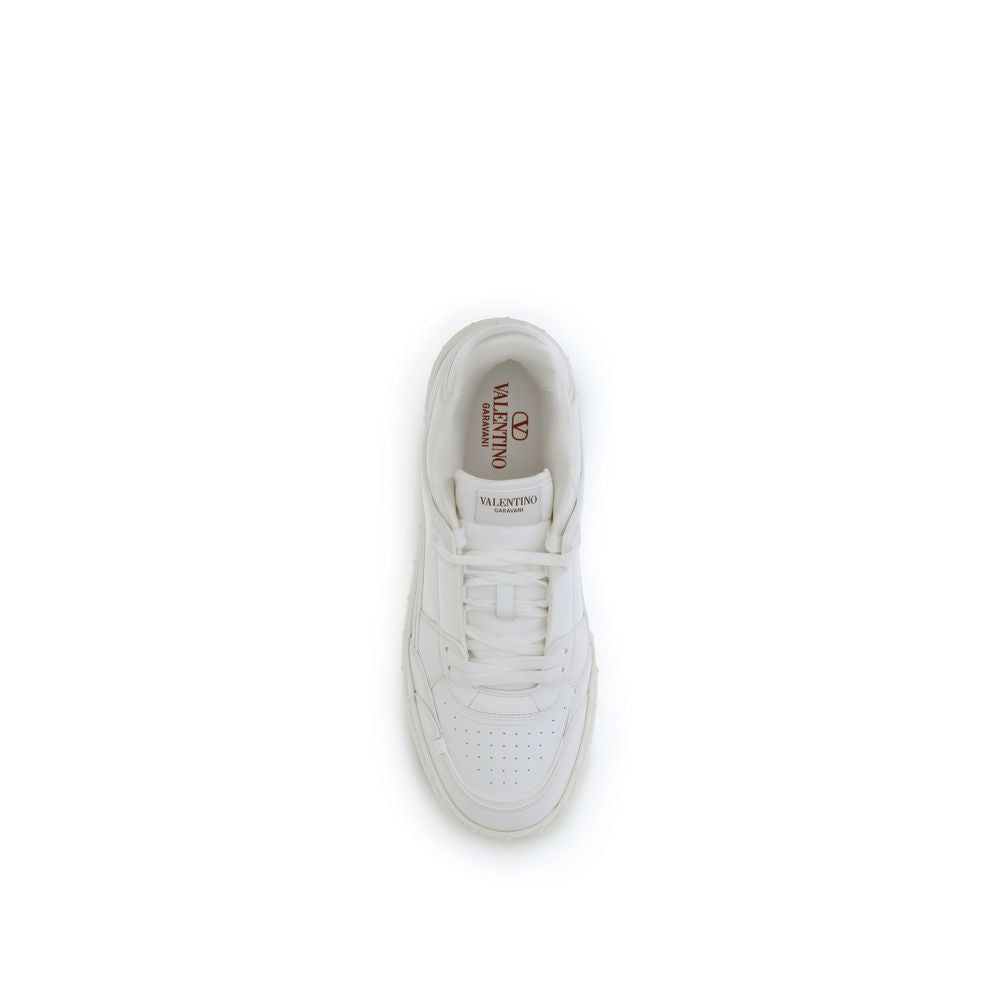 2026 New Arrival Valentino Garavani White Calf Leather Bos Taurus Low Top Sneakers