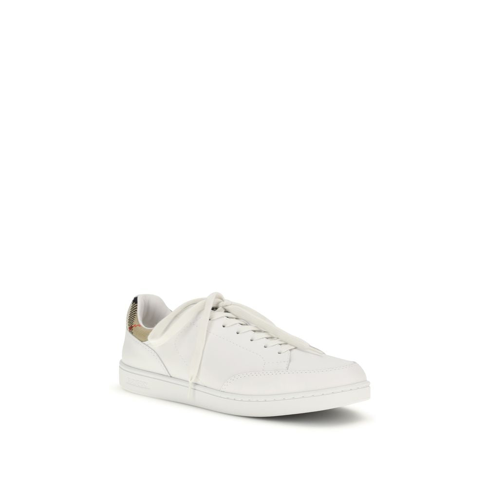 2026 New Arrival Burberry White Calf Leather Bos Taurus Low Top Sneakers