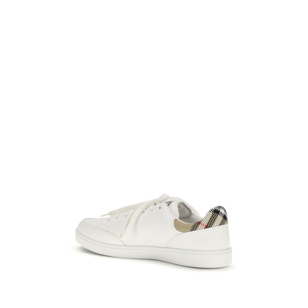 2026 New Arrival Burberry White Calf Leather Bos Taurus Low Top Sneakers
