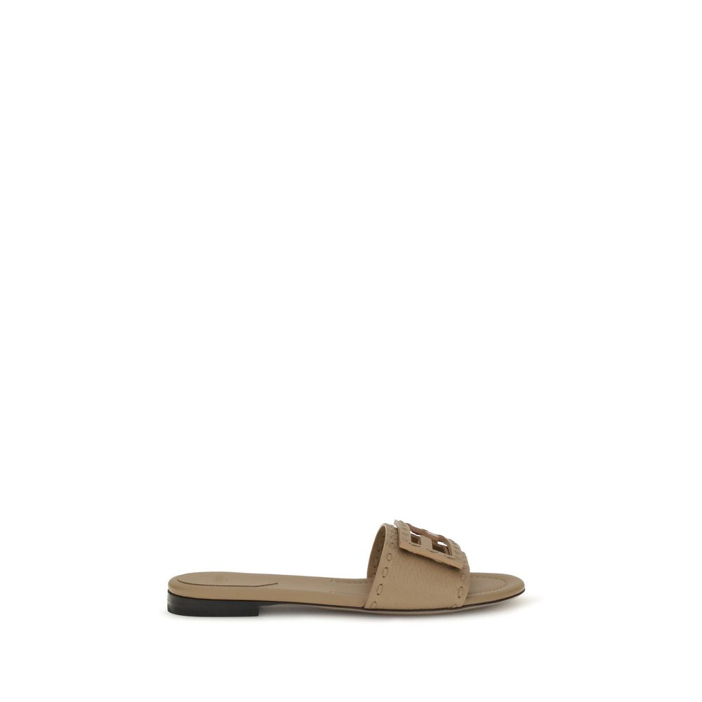 2026 New Arrival Fendi Beige Calf Leather Bos Taurus Flat Sandals