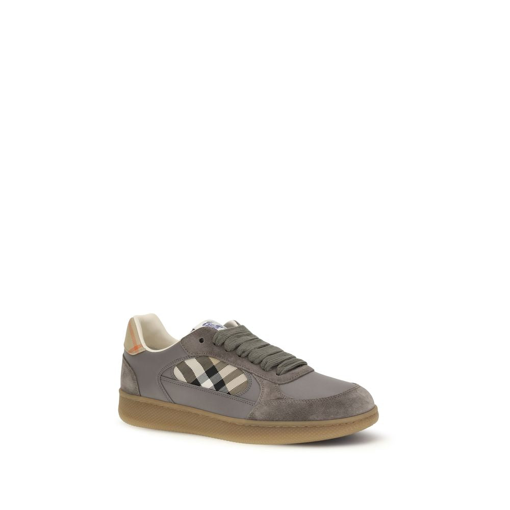 2026 New Arrival Burberry Gray Calf Leather Bos Taurus Low Top Sneakers