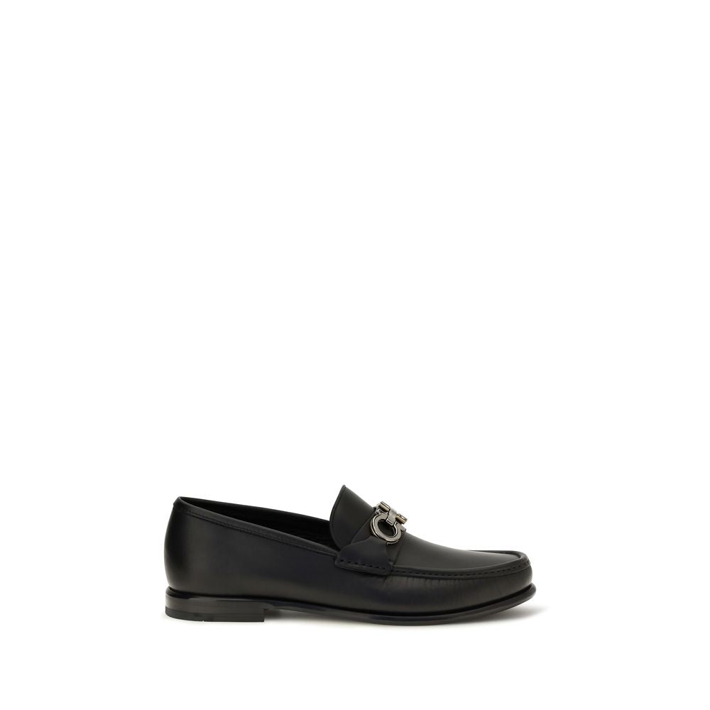 2026 New Arrival Ferragamo Black Calf Leather Bos Taurus Slip-On Loafers