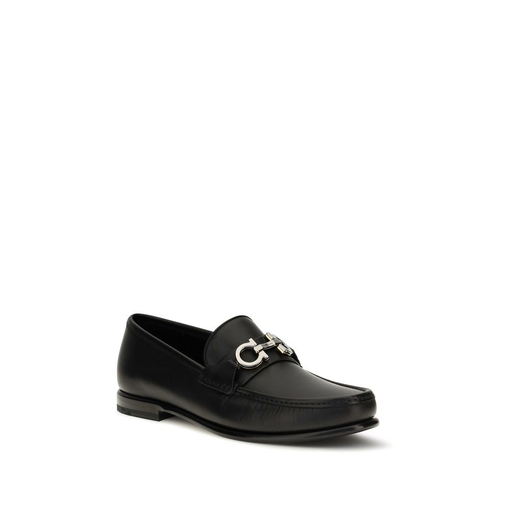 2026 New Arrival Ferragamo Black Calf Leather Bos Taurus Slip-On Loafers