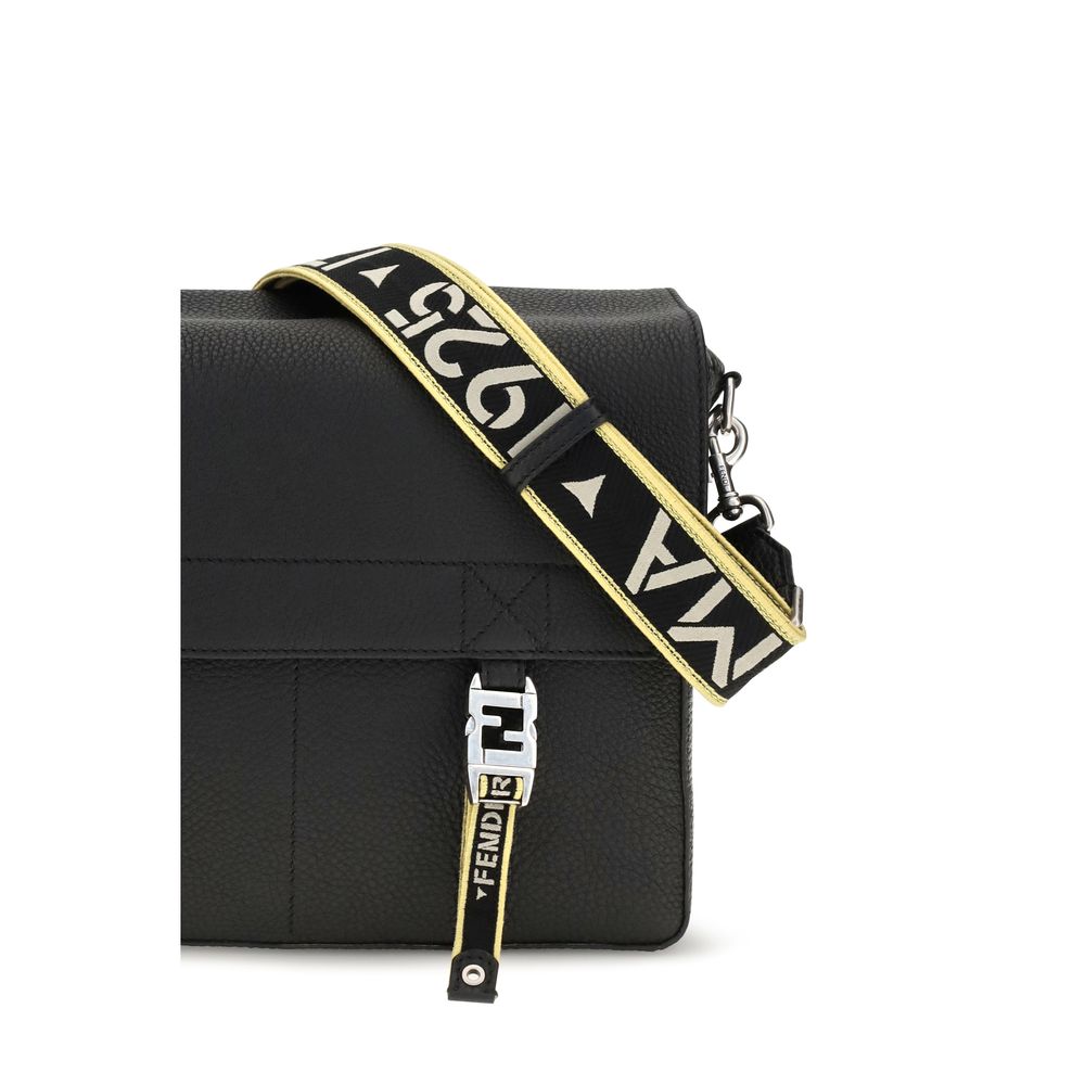 2026 New Arrival Fendi Black Calf Leather Bos Taurus Shoulder Bag