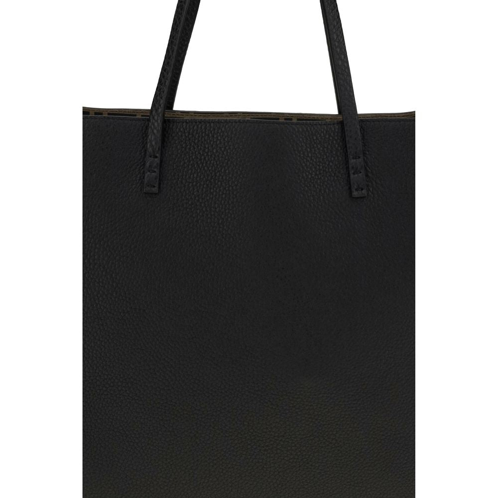 2026 New Arrival Fendi Black Calf Leather Bos Taurus Shoulder Bag