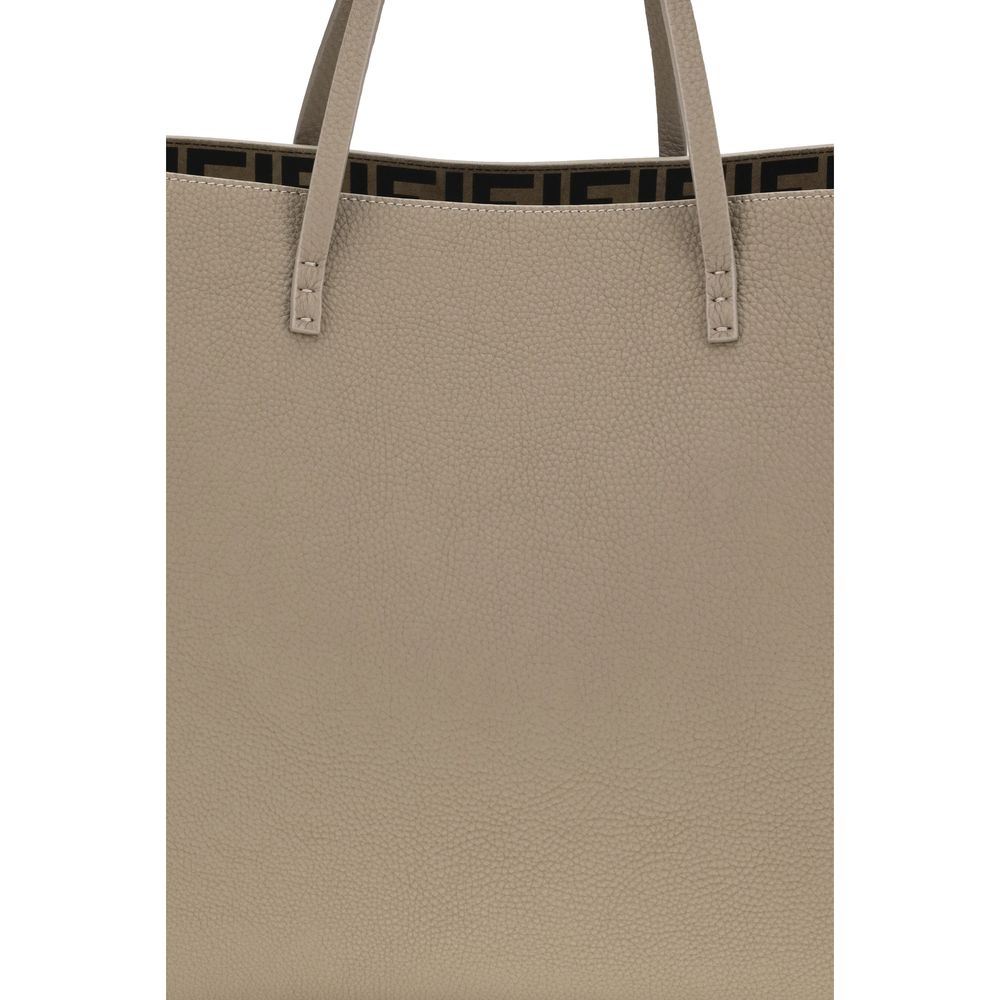 2026 New Arrival Fendi Beige Calf Leather Bos Taurus Shoulder Bag