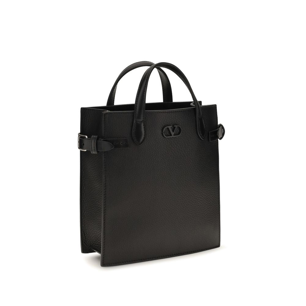 2026 New Arrival Valentino Garavani Black Calf Leather Bos Taurus Shoulder Bag