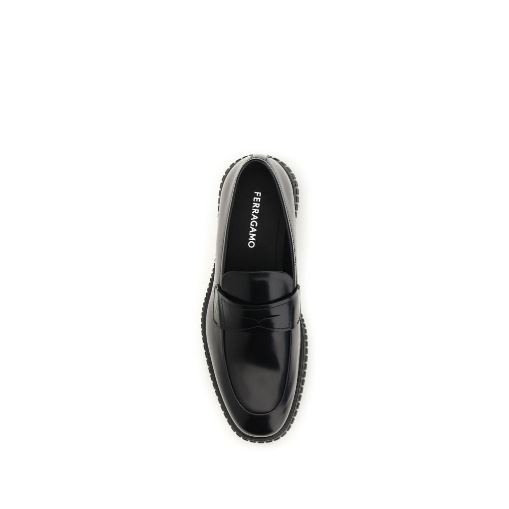 2026 New Arrival Ferragamo Black Calf Leather Bos Taurus Slip-On Loafers