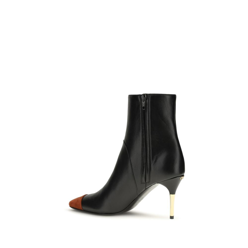 2026 New Arrival Valentino Garavani Black Calf Leather Bos Taurus Ankle Boots
